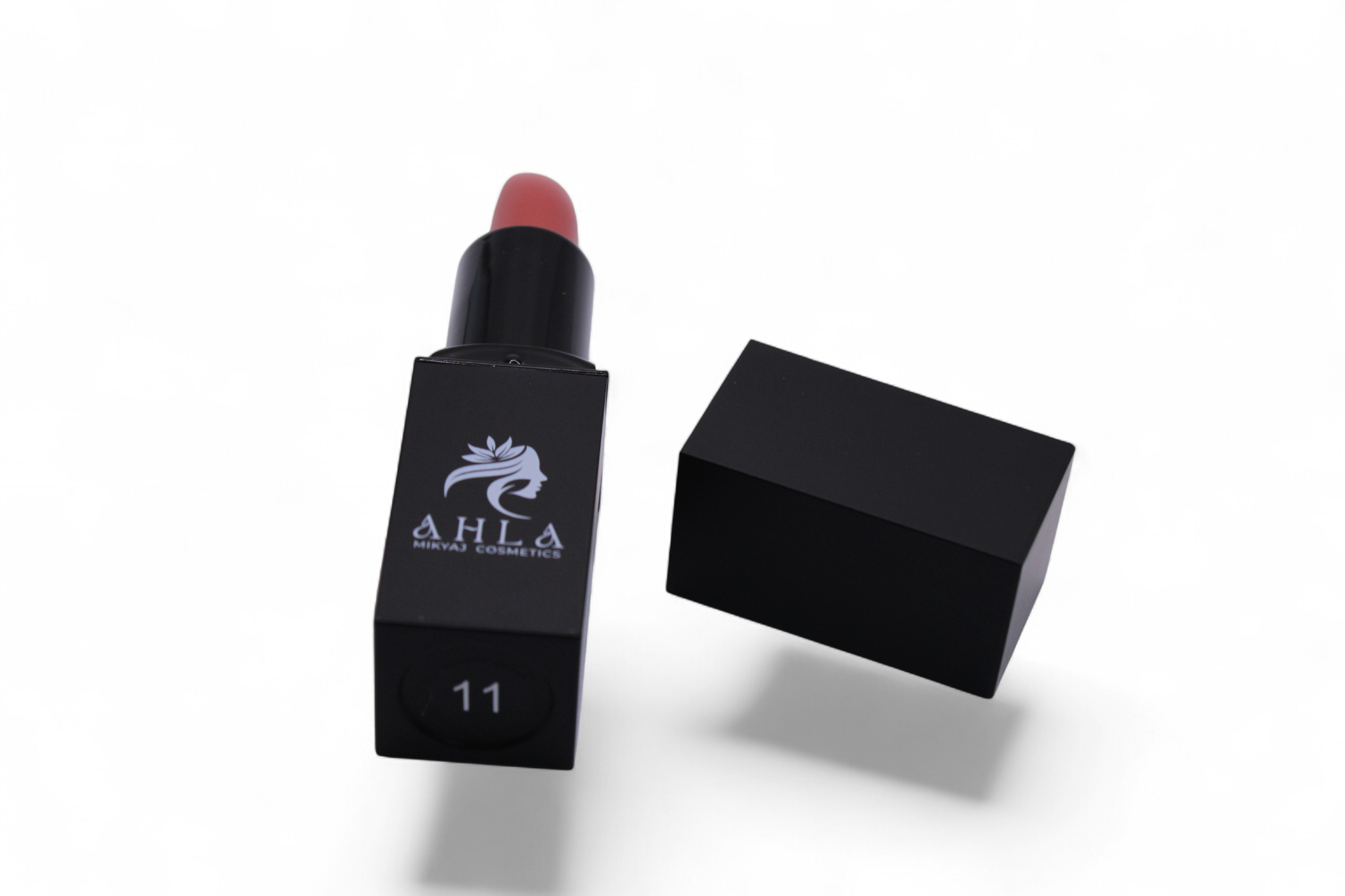 أحلى روج مخملي – Ahla Velvet Lipstick